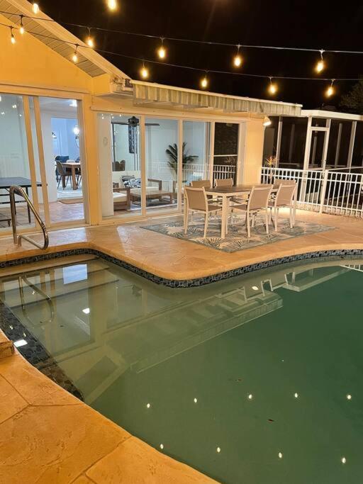 House W/ Heated Pool In Naples 5 Min To Beach Exterior photo